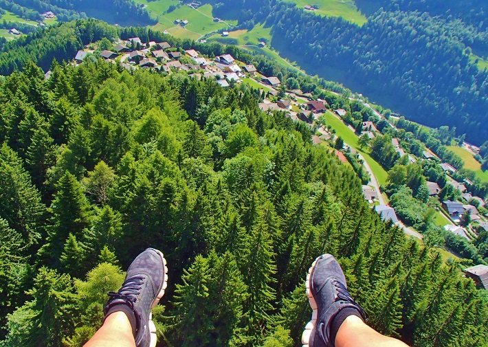 Paragliding Champery Switzerland